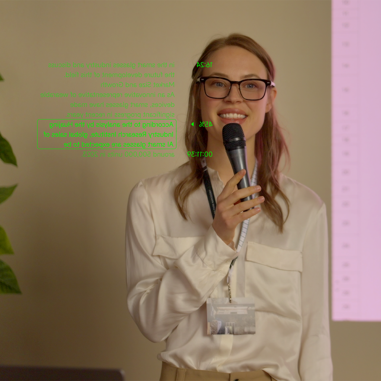 Giải thích kính teleprompter: AI tự cuộn của MemoMind hoạt động thế nào?